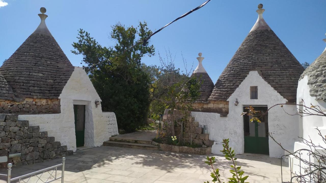 Trulli Di Ivana Ostuni Eksteriør billede
