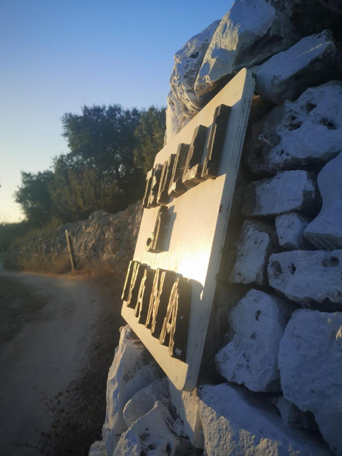 Trulli Di Ivana Ostuni Eksteriør billede